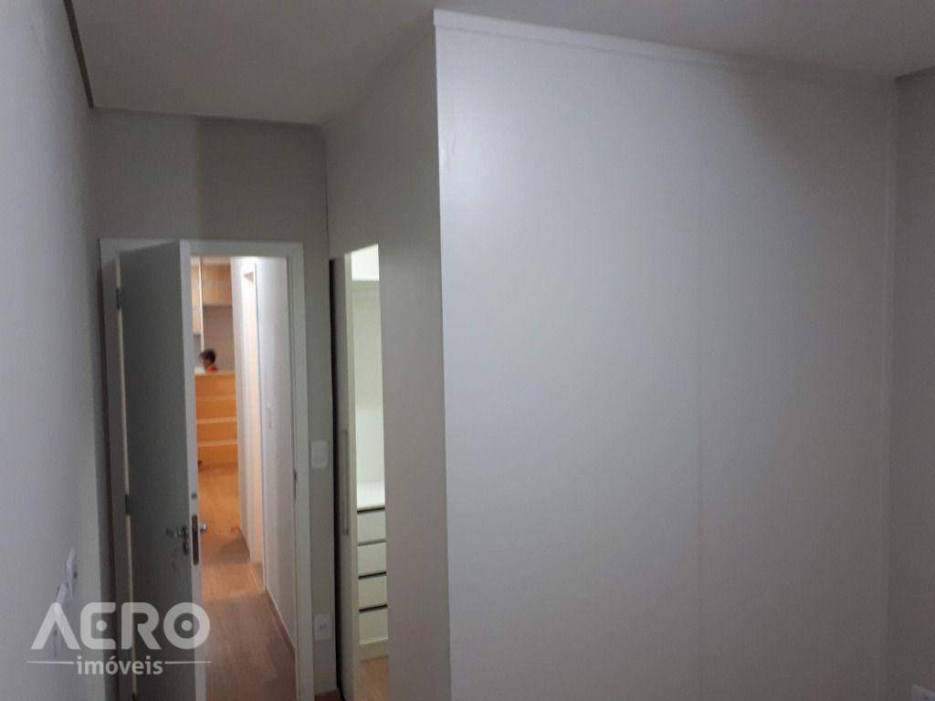 Apartamento para alugar com 3 quartos, 98m² - Foto 13