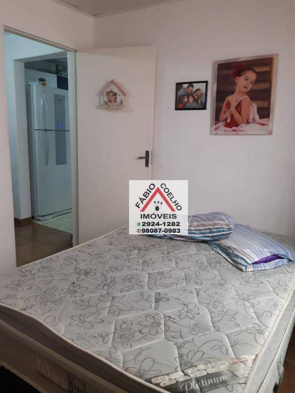 Casa à venda com 3 quartos, 90m² - Foto 11