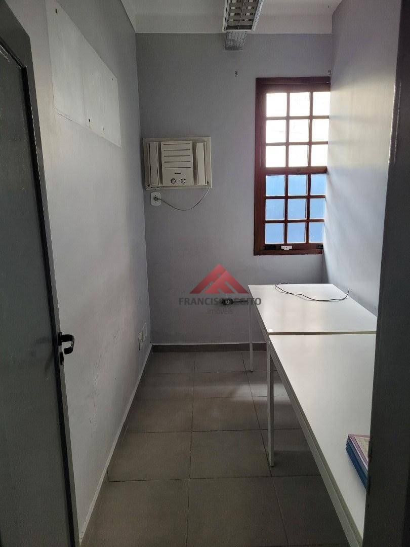 Casa à venda com 4 quartos, 150m² - Foto 8