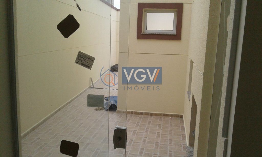 Casa à venda com 3 quartos, 125m² - Foto 1