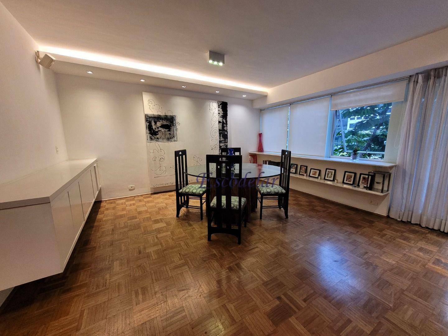 Apartamento à venda com 3 quartos, 200m² - Foto 7