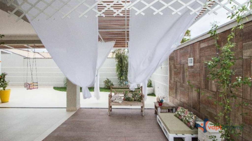 Casa de Condomínio à venda com 3 quartos, 300m² - Foto 2