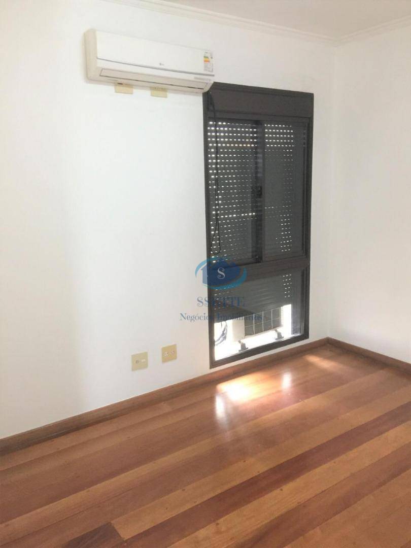 Apartamento à venda com 3 quartos, 185m² - Foto 3