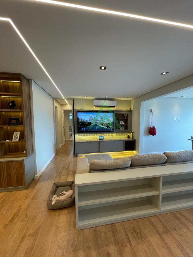 Apartamento à venda com 3 quartos, 108m² - Foto 3