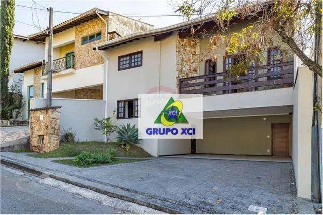 Casa de Condomínio à venda com 3 quartos, 304m² - Foto 2