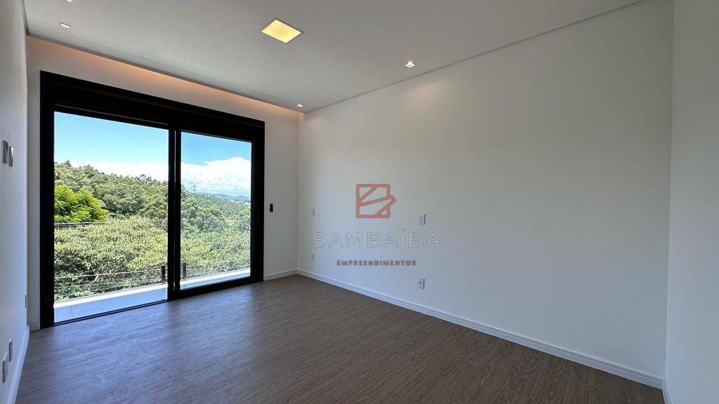 Casa à venda e aluguel com 5 quartos, 310m² - Foto 31