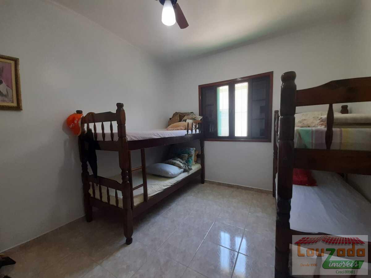 Casa à venda com 2 quartos, 500m² - Foto 14