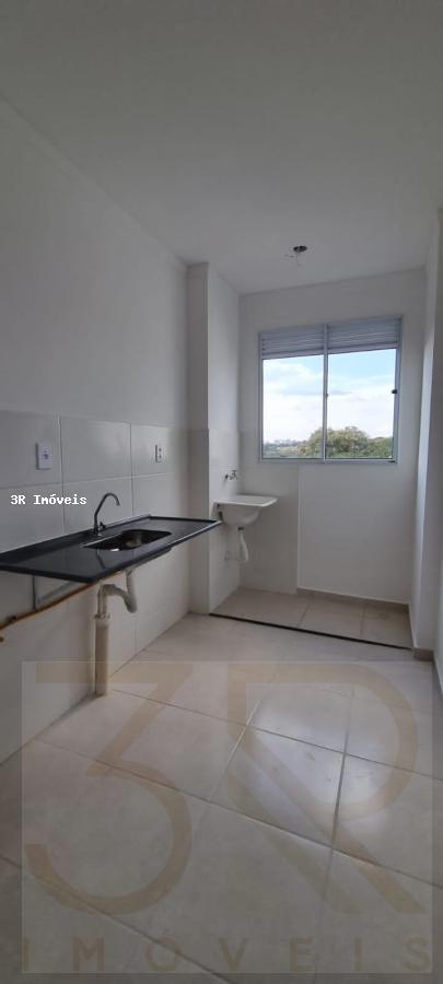 Apartamento para alugar com 2 quartos, 42m² - Foto 6