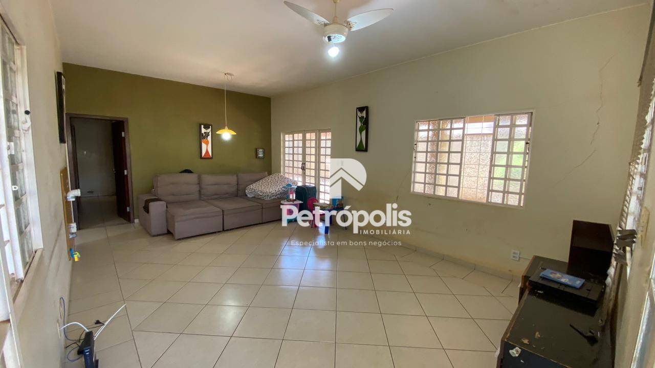 Casa à venda com 3 quartos, 207m² - Foto 6