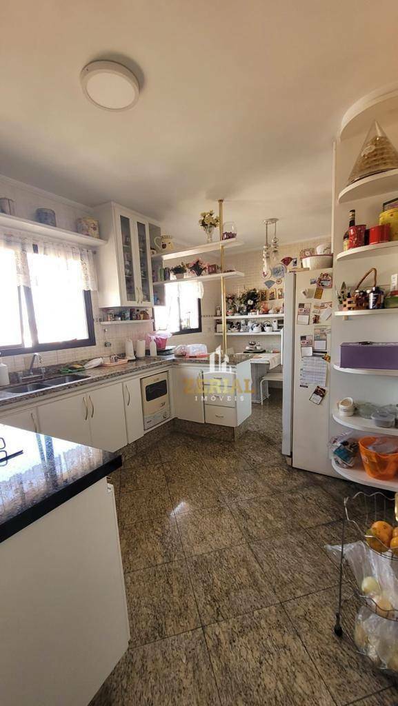 Apartamento à venda com 4 quartos, 190m² - Foto 7