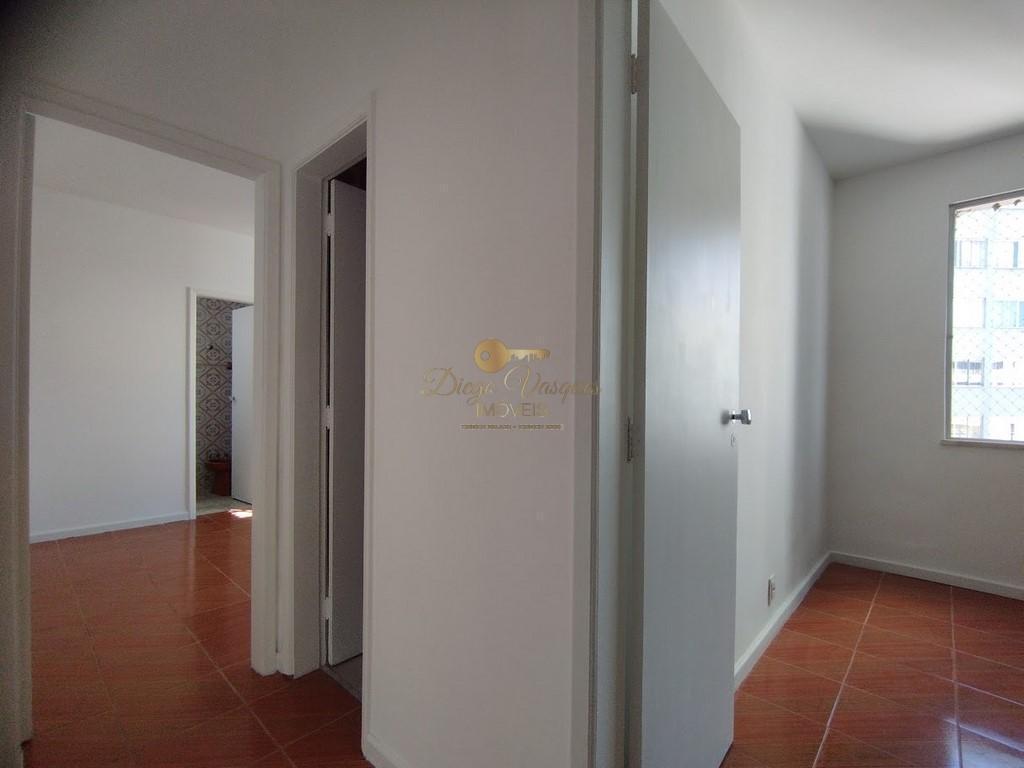 Apartamento à venda com 2 quartos, 80m² - Foto 6