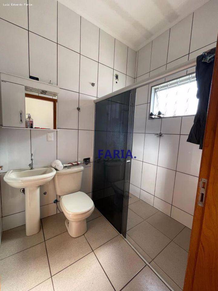 Casa à venda com 2 quartos, 91m² - Foto 10