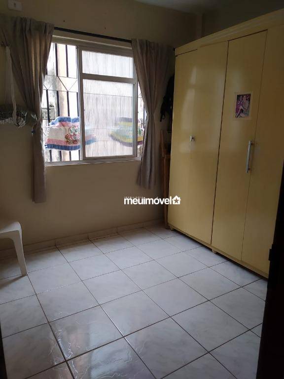 Apartamento à venda com 2 quartos, 62m² - Foto 4