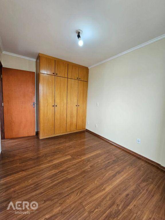 Apartamento para alugar com 2 quartos, 94m² - Foto 3