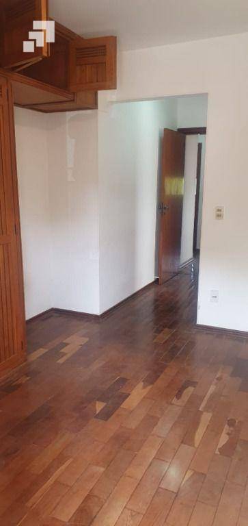 Apartamento para alugar com 3 quartos, 148m² - Foto 16