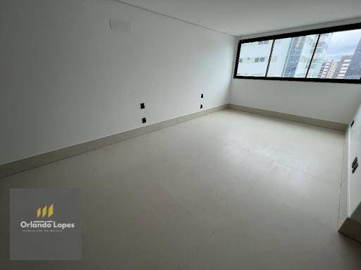 Apartamento à venda com 4 quartos, 388m² - Foto 7