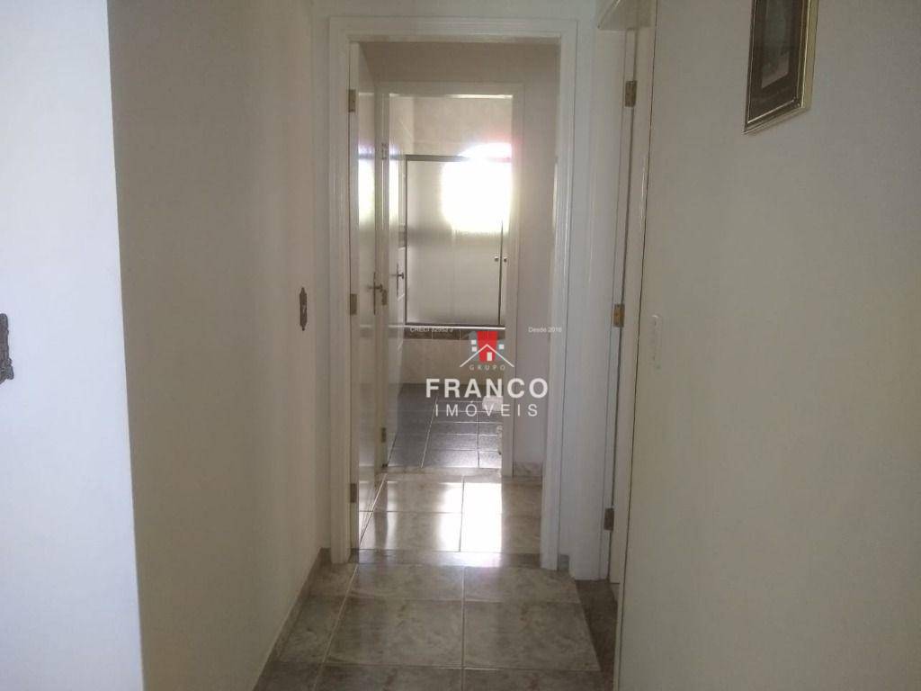 Casa à venda com 3 quartos, 247m² - Foto 20