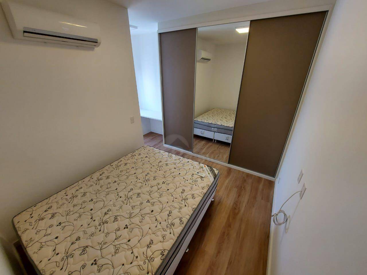 Apartamento para alugar com 2 quartos, 82m² - Foto 9