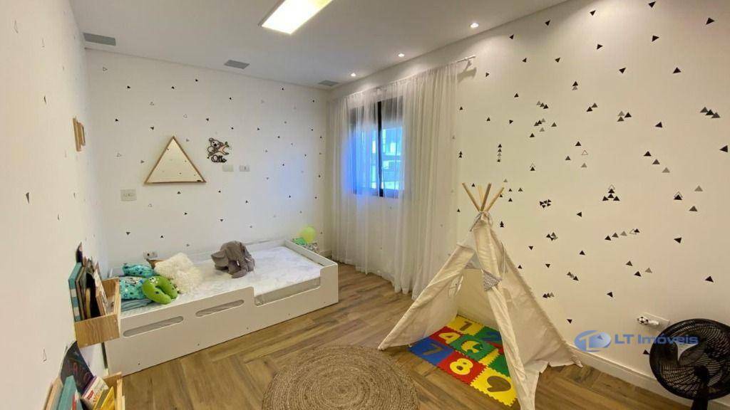 Sobrado à venda com 3 quartos, 270m² - Foto 44