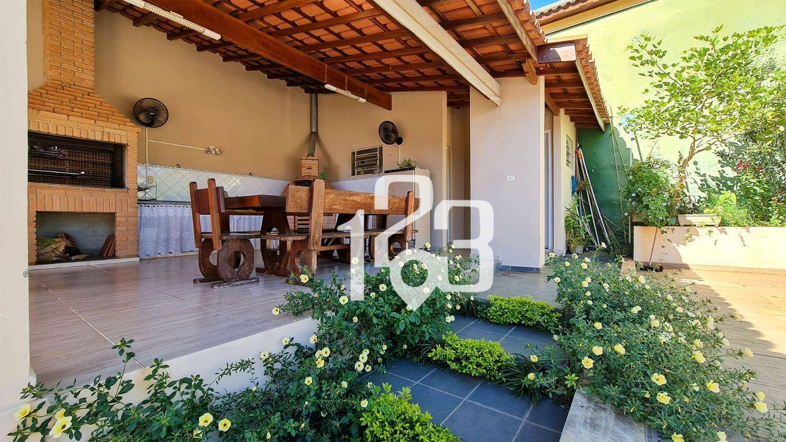 Casa à venda com 4 quartos, 251m² - Foto 31