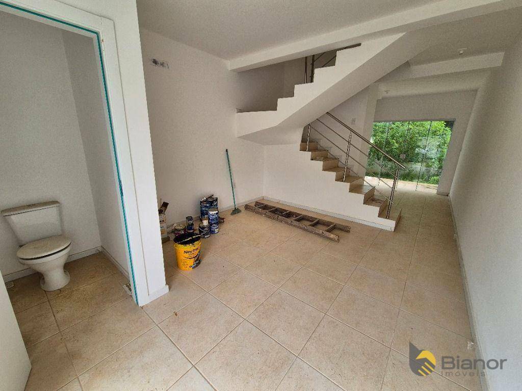 Casa à venda com 2 quartos, 84m² - Foto 2