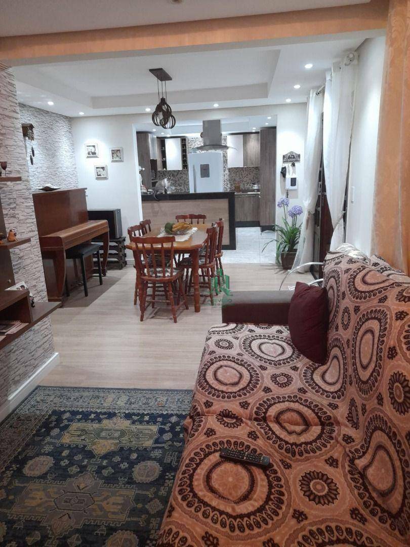 Sobrado à venda com 3 quartos, 228m² - Foto 1