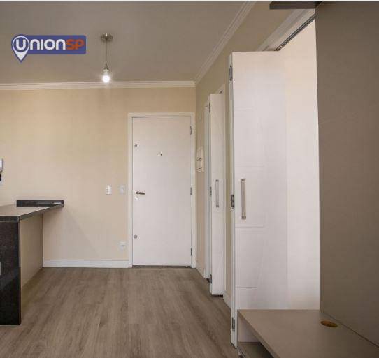 Apartamento à venda com 1 quarto, 45m² - Foto 2