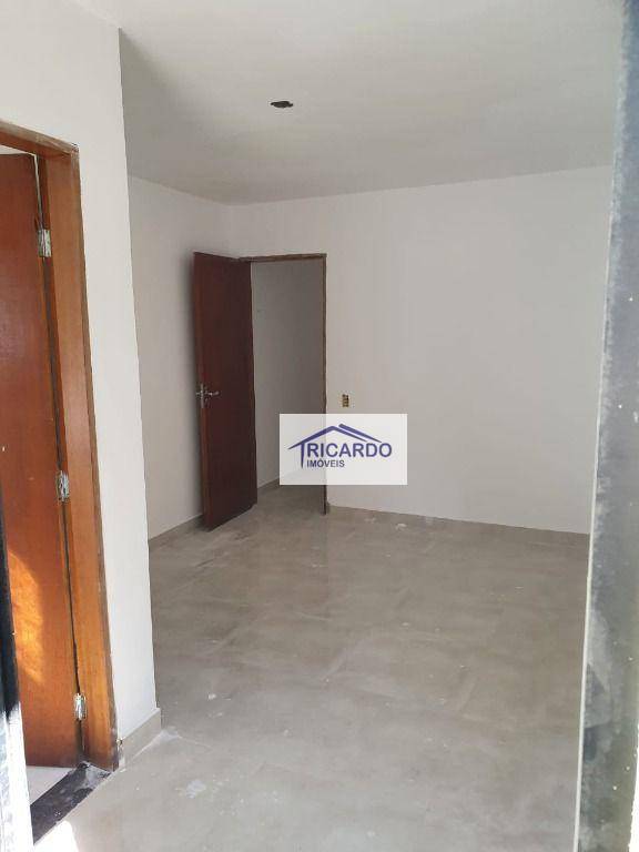 Sobrado à venda com 3 quartos, 100m² - Foto 11