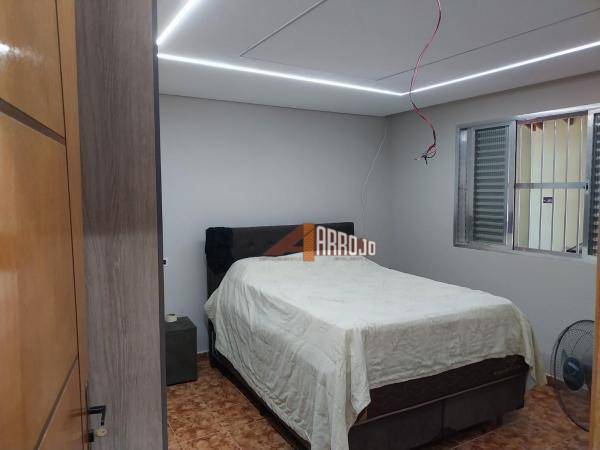 Casa à venda com 3 quartos, 294m² - Foto 24