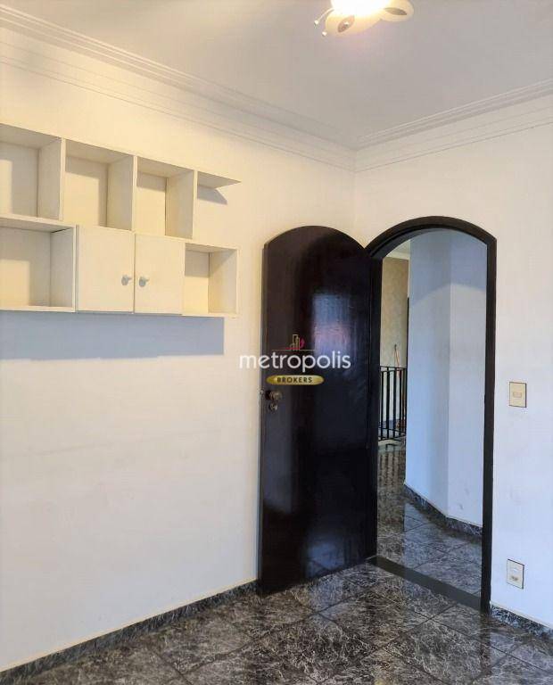 Sobrado à venda com 4 quartos, 300m² - Foto 18