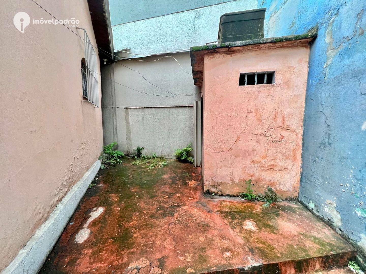 Casa para alugar com 3 quartos, 150m² - Foto 27