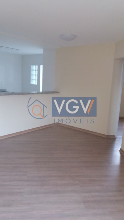 Apartamento à venda com 3 quartos, 70m² - Foto 1