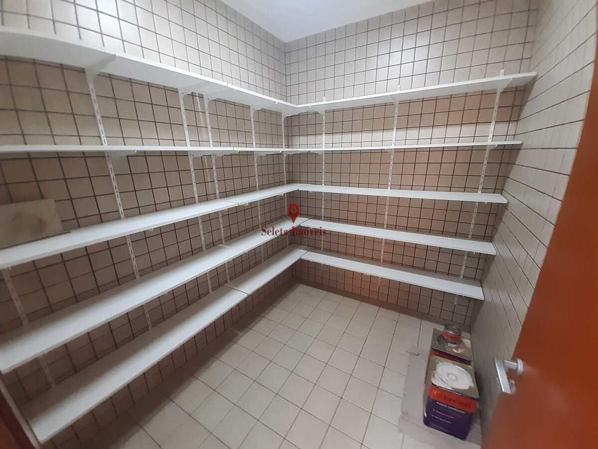 Casa de Condomínio à venda com 3 quartos, 573m² - Foto 15