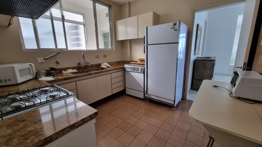 Apartamento à venda e aluguel com 4 quartos, 190m² - Foto 17