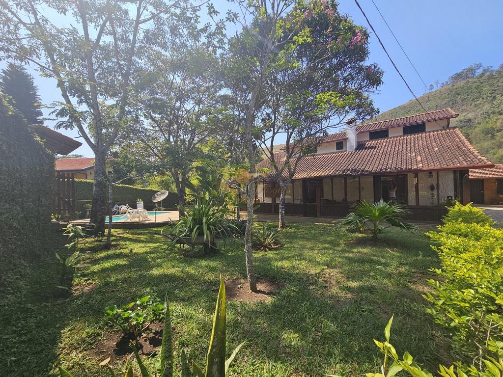 Casa de Condomínio à venda com 5 quartos, 115m² - Foto 1