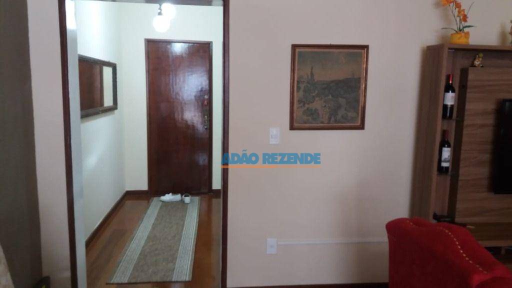 Apartamento à venda com 3 quartos, 132m² - Foto 5