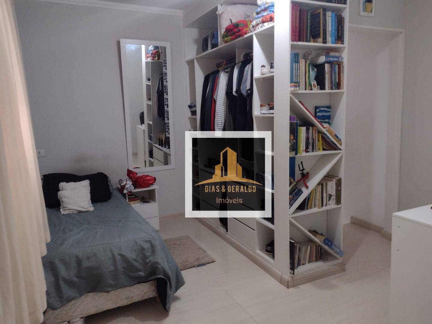 Casa à venda com 3 quartos, 80m² - Foto 17