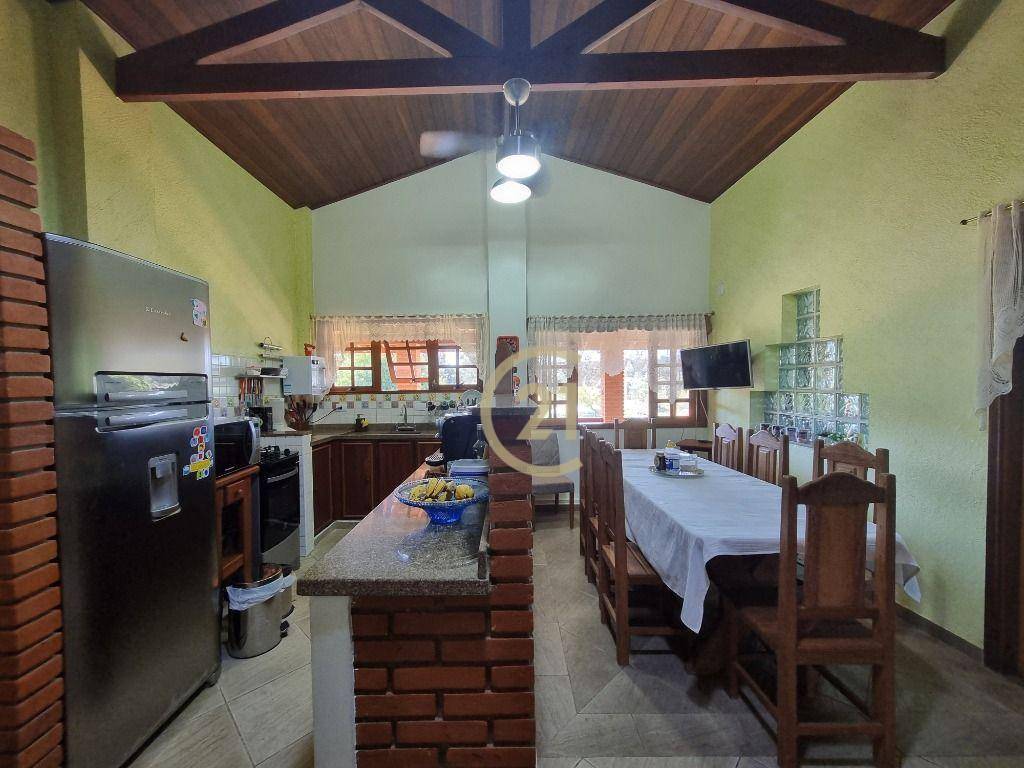 Chácara à venda com 3 quartos, 277m² - Foto 21