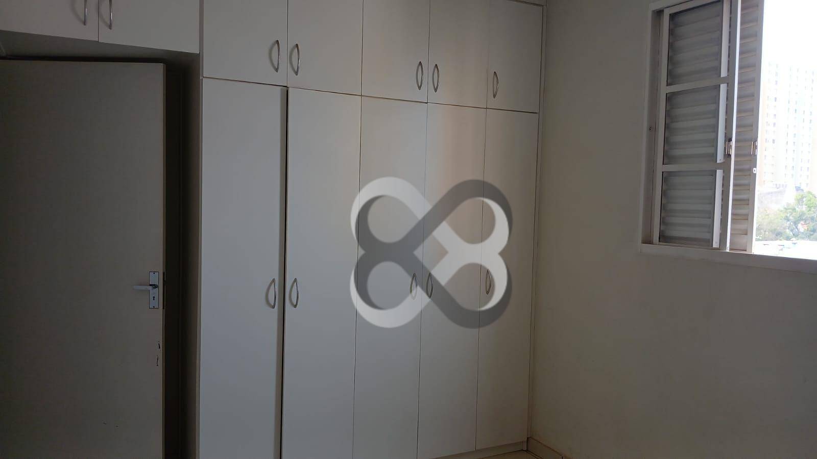 Apartamento para alugar com 3 quartos, 80m² - Foto 12