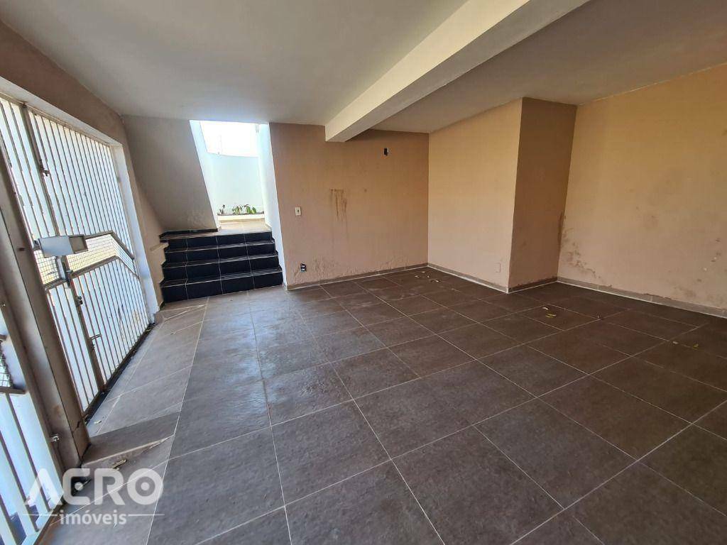 Casa à venda com 3 quartos, 170m² - Foto 17