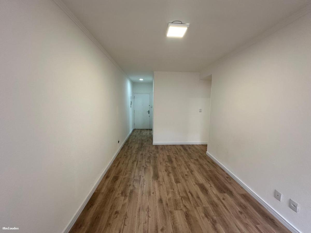 Apartamento à venda com 1 quarto, 55m² - Foto 4