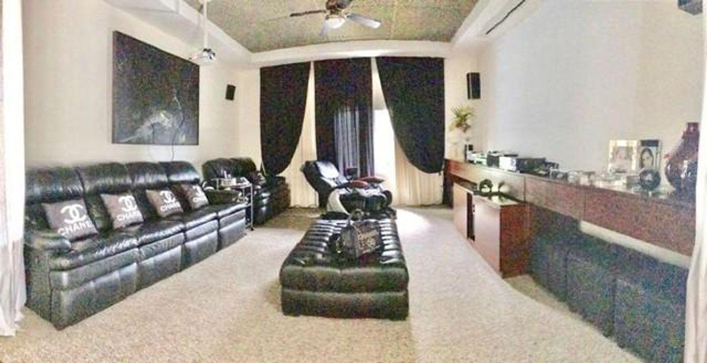 Casa de Condomínio à venda com 6 quartos, 800m² - Foto 4