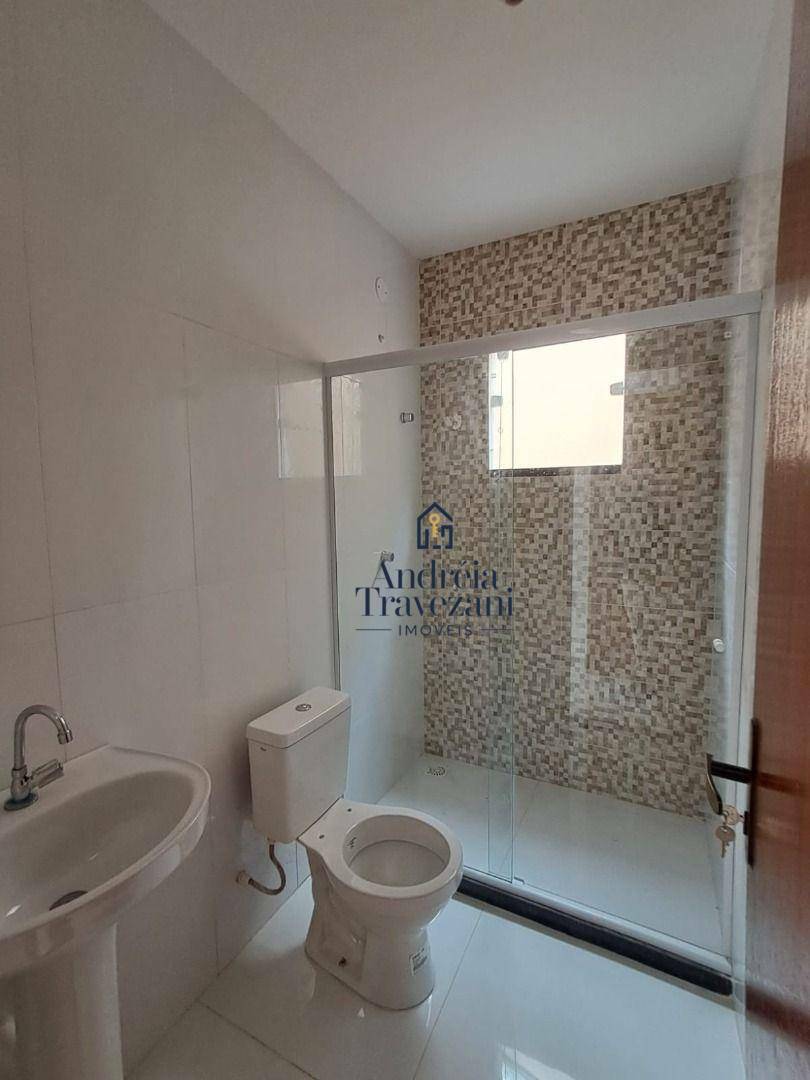 Casa à venda com 2 quartos, 68m² - Foto 3