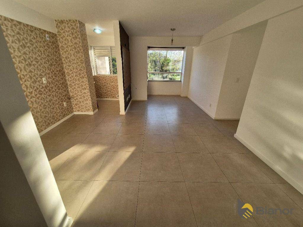 Apartamento à venda com 3 quartos, 75m² - Foto 2