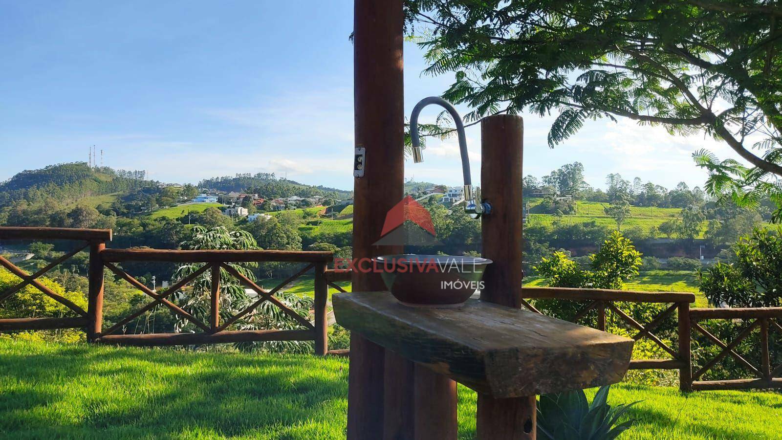 Casa de Condomínio à venda com 4 quartos, 242m² - Foto 24