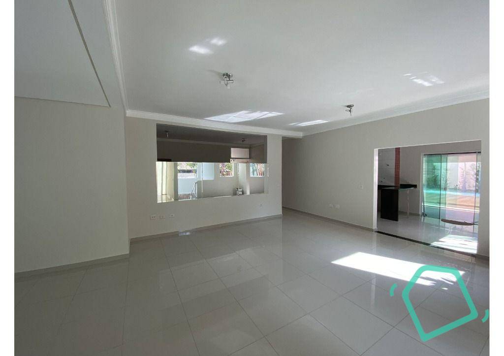 Casa de Condomínio para alugar com 3 quartos, 500m² - Foto 5