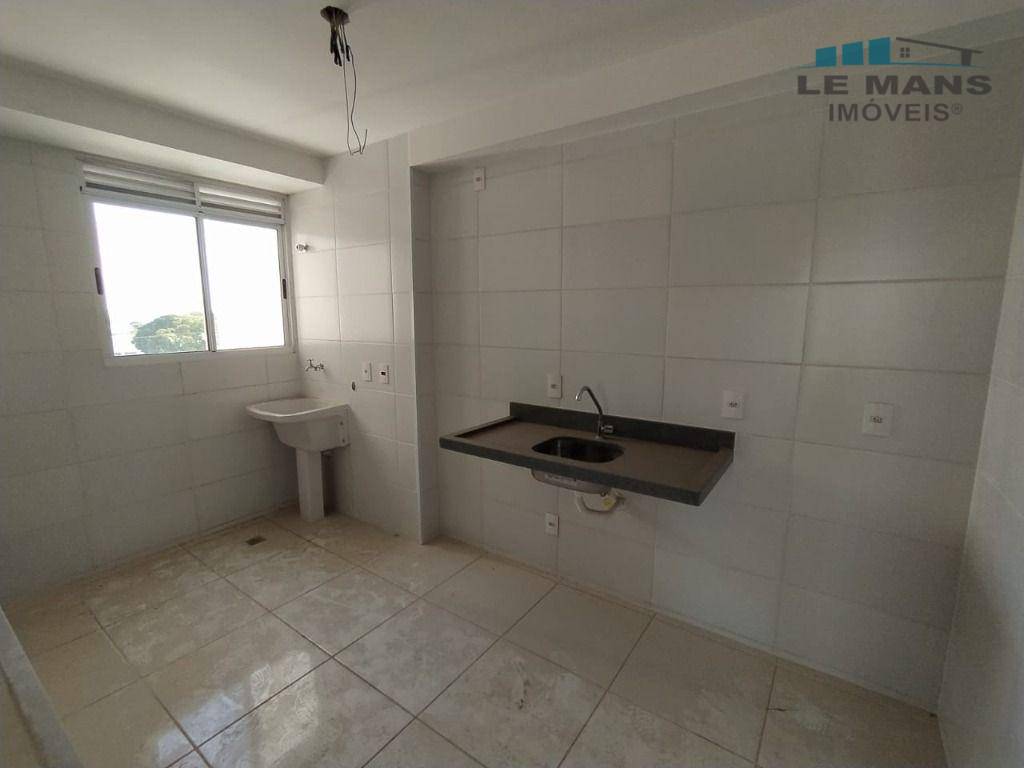 Apartamento à venda com 3 quartos, 75m² - Foto 13