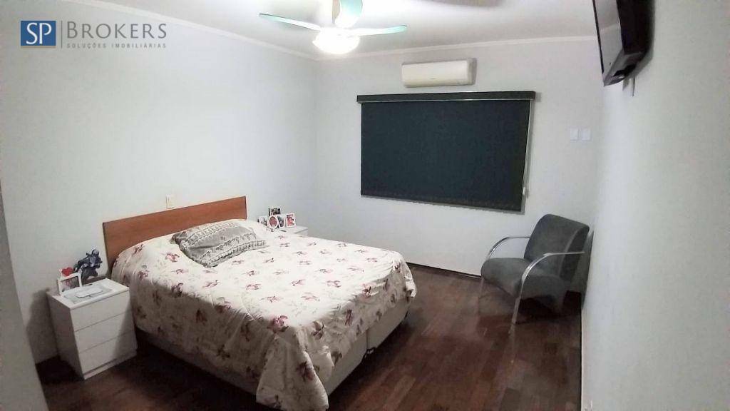 Casa à venda com 3 quartos, 180m² - Foto 9