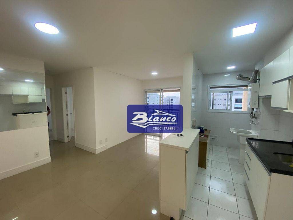 Apartamento para alugar com 2 quartos, 65m² - Foto 2