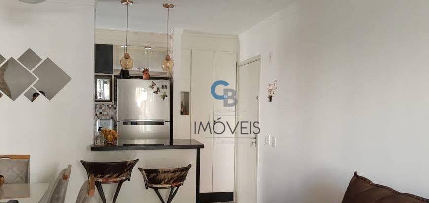 Apartamento à venda com 3 quartos, 68m² - Foto 2